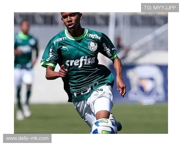 阿德耶米未来前景备受瞩目，潜力新星闪耀足坛